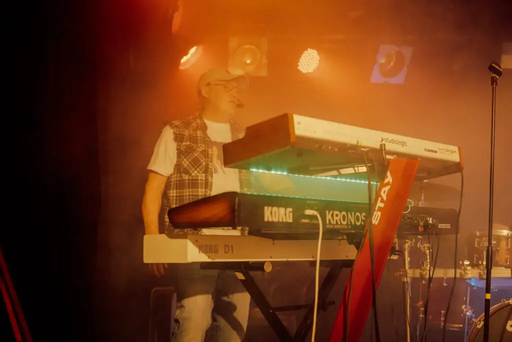 Steiger am Keyboard